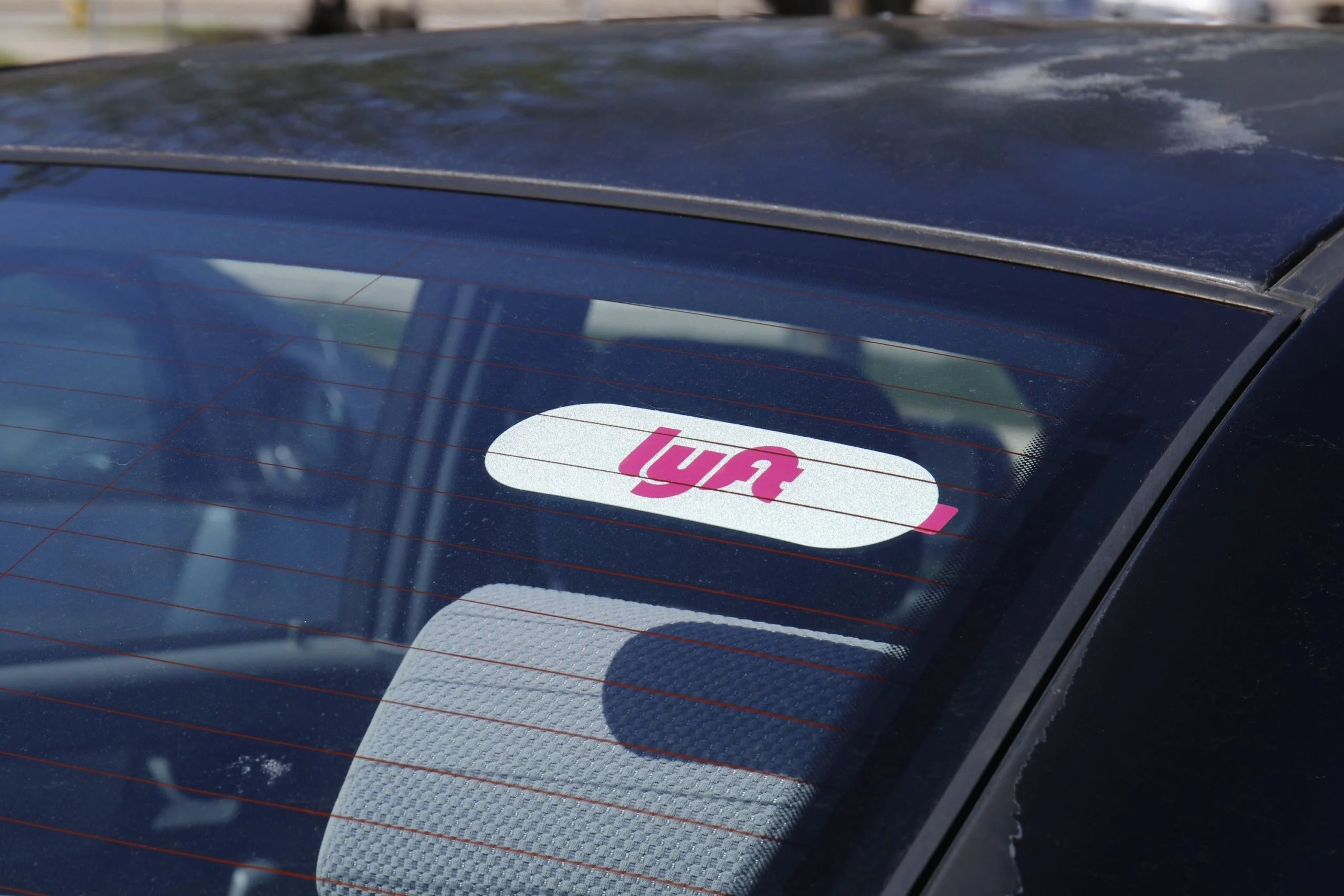 Can You Drive Lyft Without Emblem?